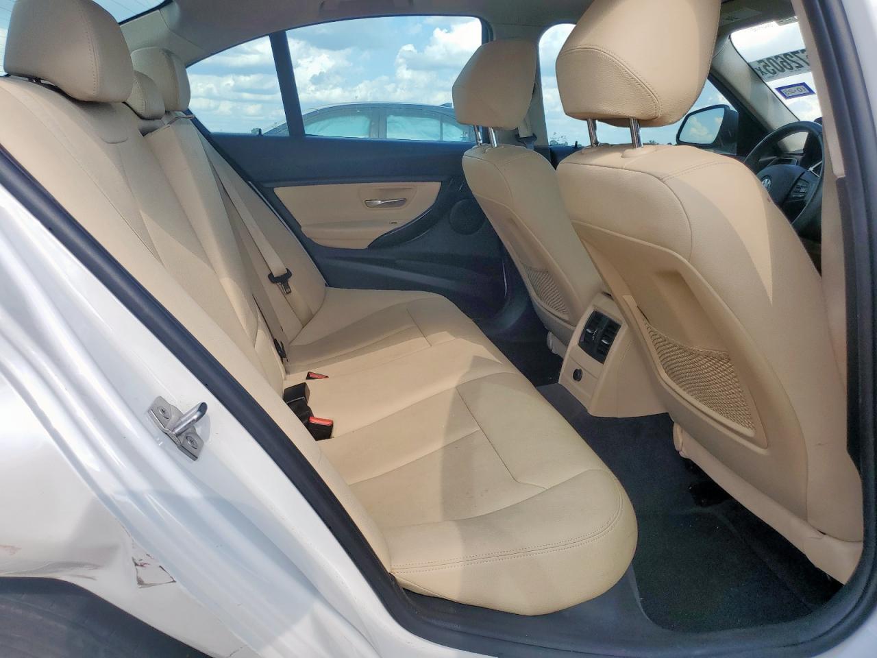 2018 BMW 320 I VIN: WBA8E1G55JNU89881 Lot: 81672605