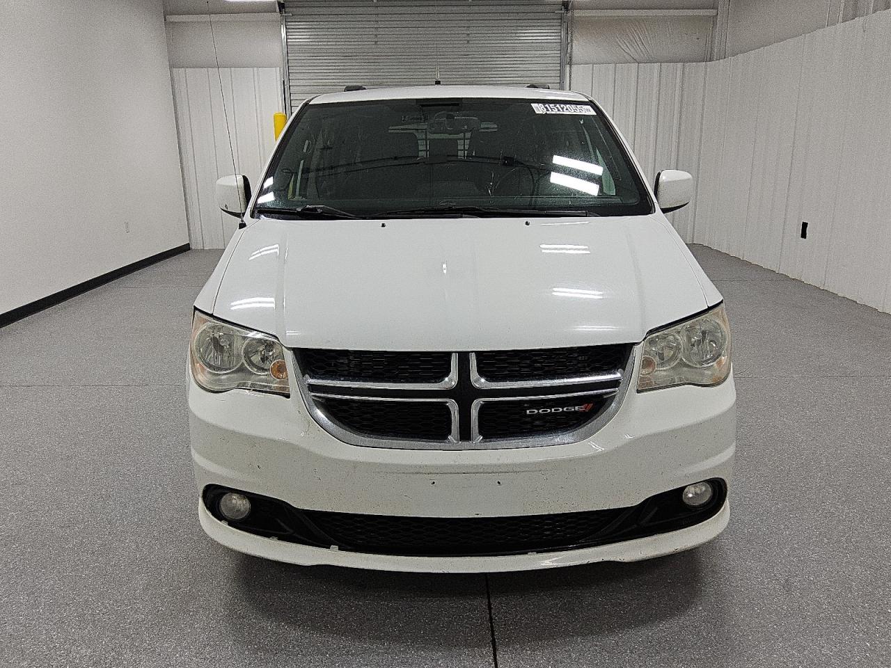 2017 Dodge Grand Caravan Sxt VIN: 2C4RDGCG0HR847924 Lot: 81512055