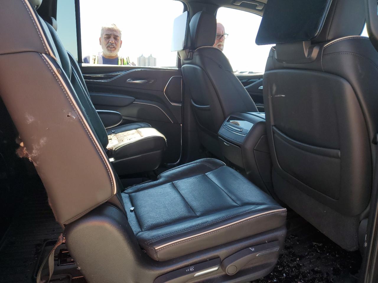 2021 Cadillac Escalade Esv Sport VIN: 1GYS3PKL1MR391235 Lot: 72000165