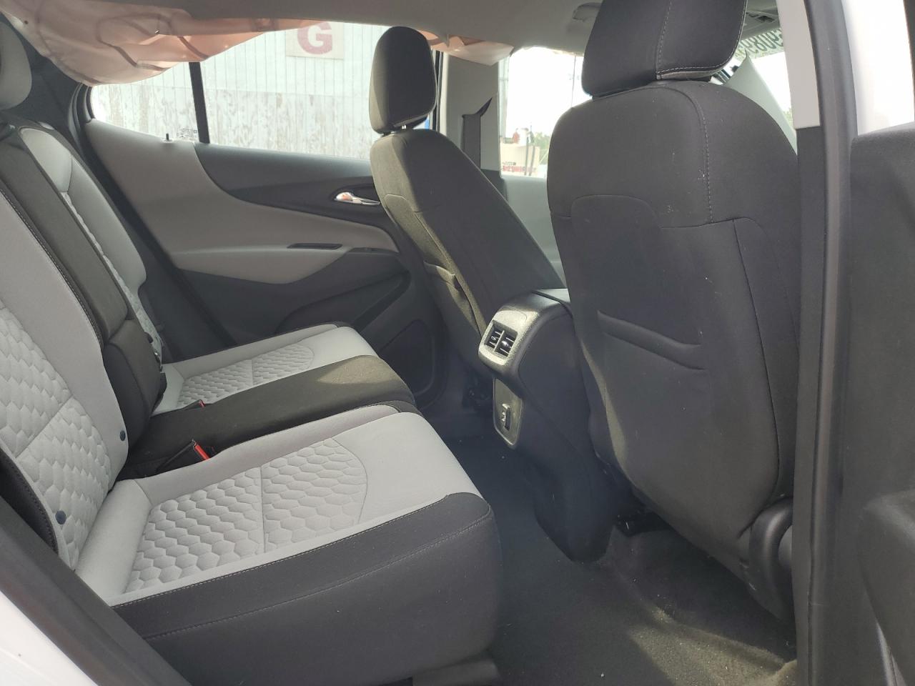 2020 Chevrolet Equinox Ls VIN: 3GNAXHEV2LS654859 Lot: 81690895