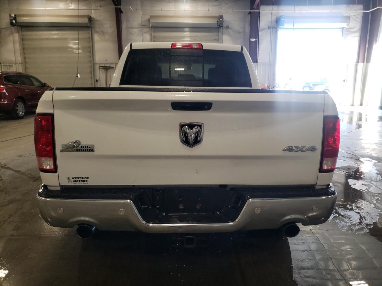 2017 Ram 1500 Slt VIN: 3C6RR7LT2HG565215 Lot: 83945995