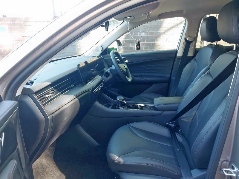 2025 MG HS TROPHY PHEV AUTO 