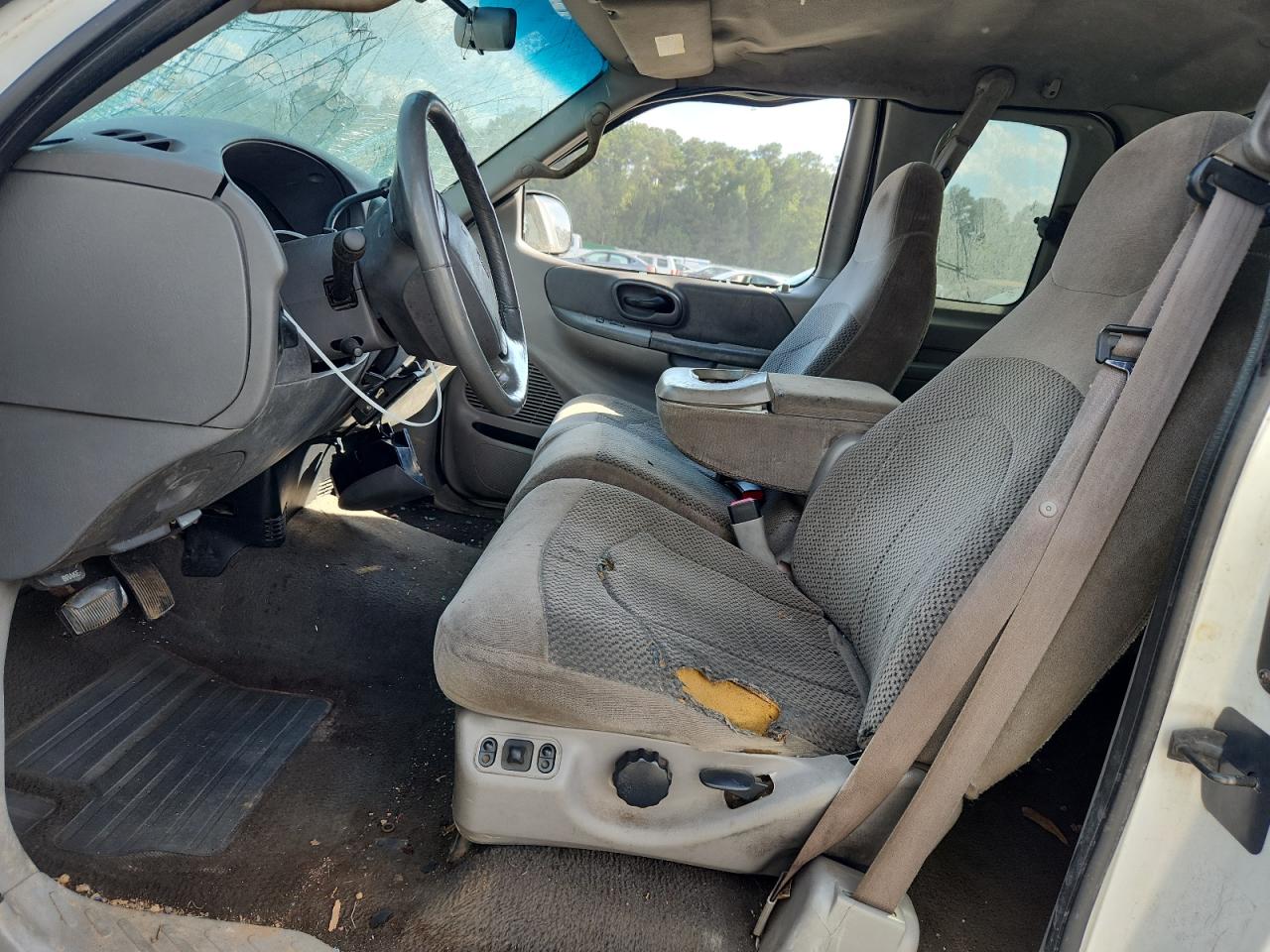 2001 Ford F150 VIN: 1FTRX17L01NA33769 Lot: 83769445