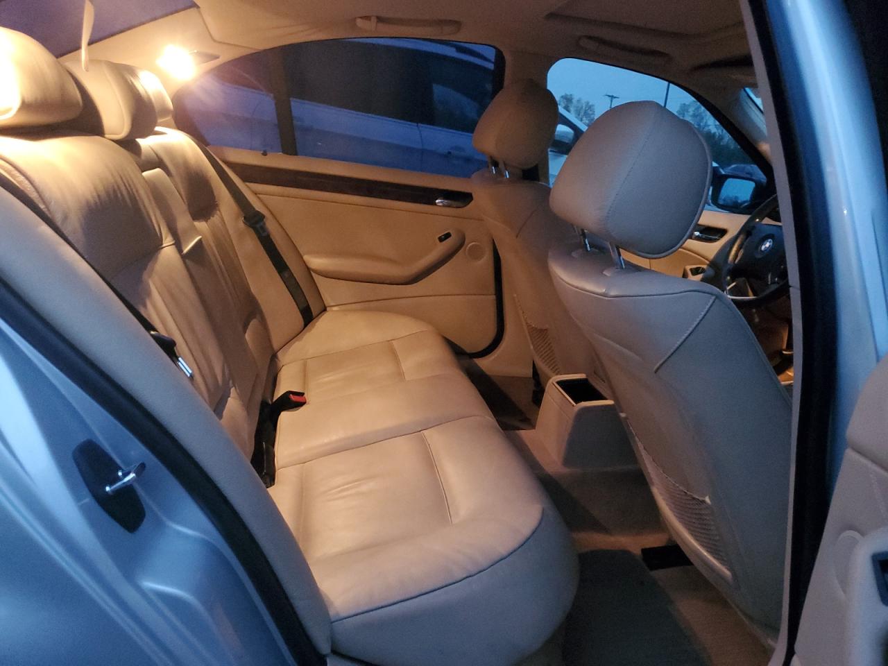 2005 BMW 330 Xi VIN: WBAEW53425PN36752 Lot: 81678305