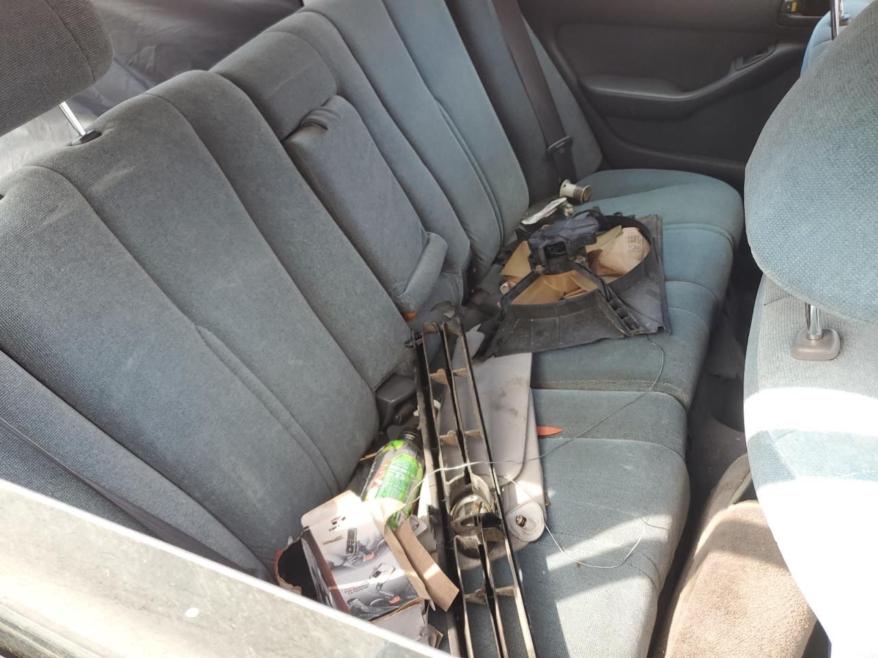 1993 Toyota Camry Le VIN: 4T1SK12W0PU236110 Lot: 82115365