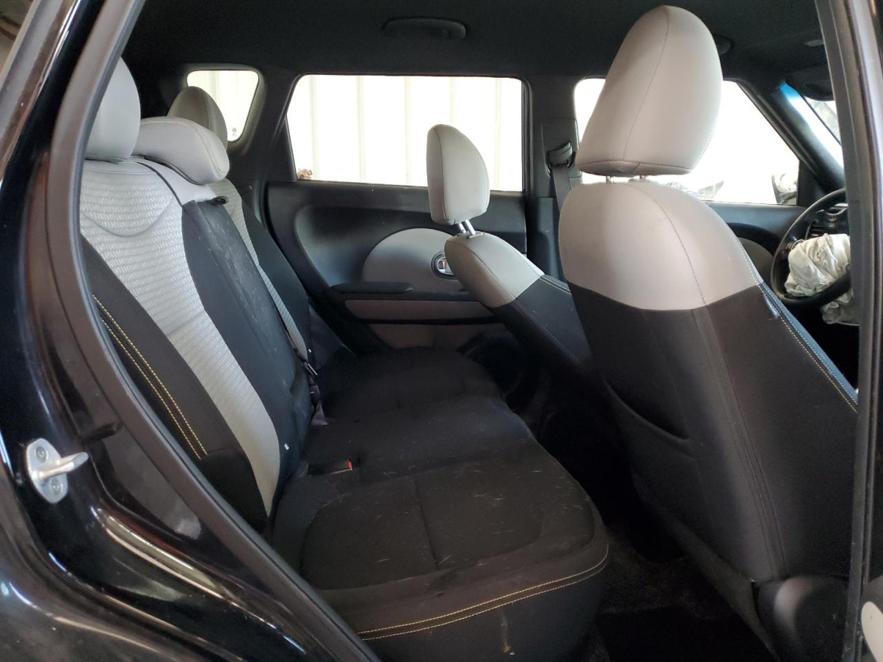 2014 Kia Soul + VIN: KNDJP3A5XE7036028 Lot: 81073755
