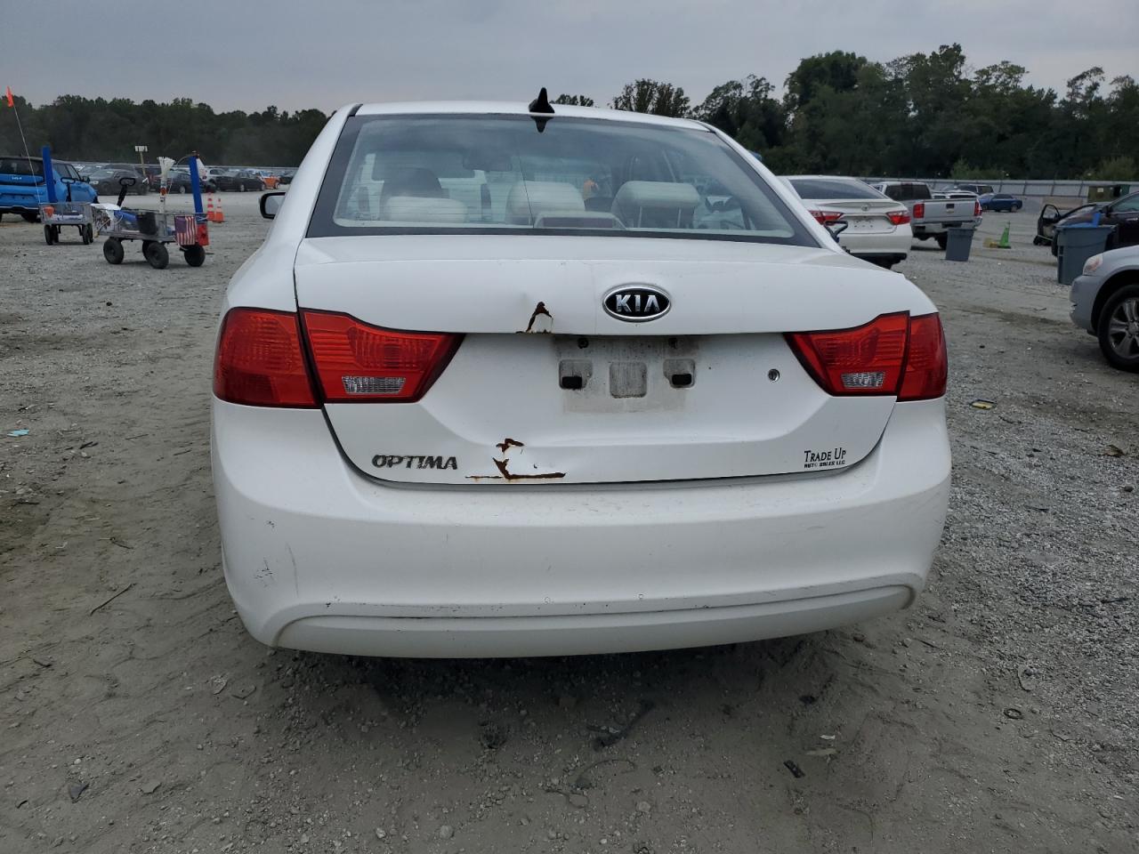 2010 Kia Optima Lx VIN: KNAGG4A88A5404882 Lot: 80711695