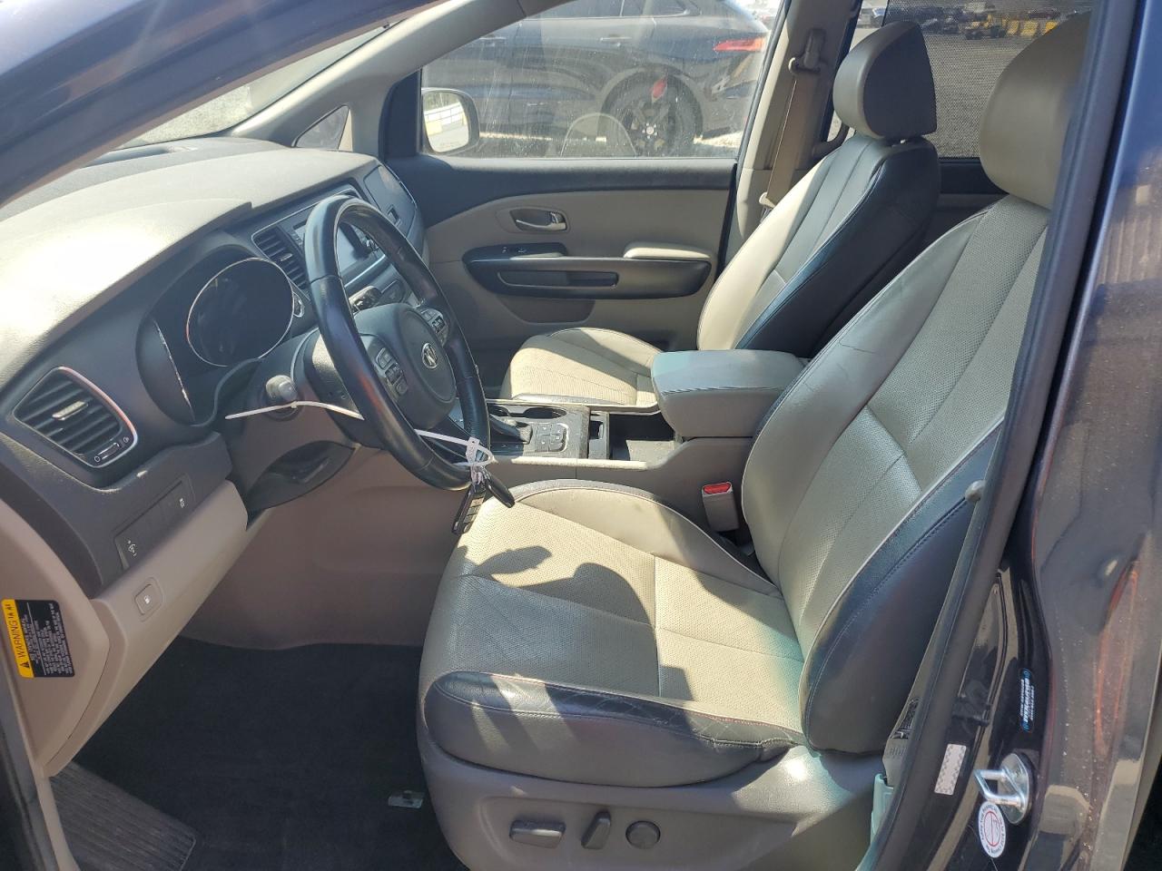 2017 Kia Sedona Lx VIN: KNDMB5C11H6271865 Lot: 81385195