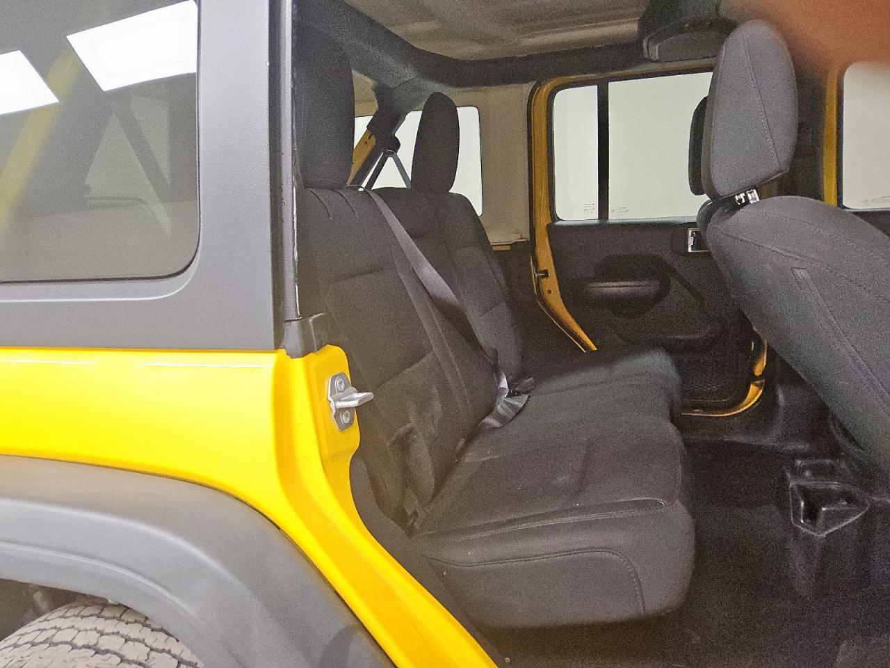 2018 Jeep Wrangler Unlimited Sport VIN: 1C4HJXDG1JW298136 Lot: 80844115