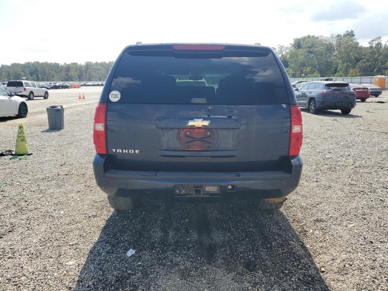 2007 Chevrolet Tahoe C1500 VIN: 1GNFC13057J122237 Lot: 81049025