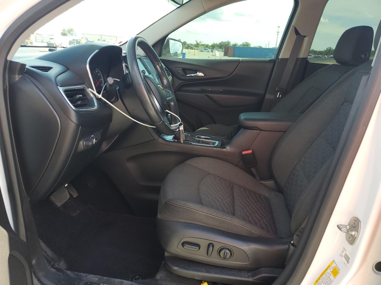 2018 Chevrolet Equinox Lt VIN: 2GNAXJEV7J6303660 Lot: 81020525