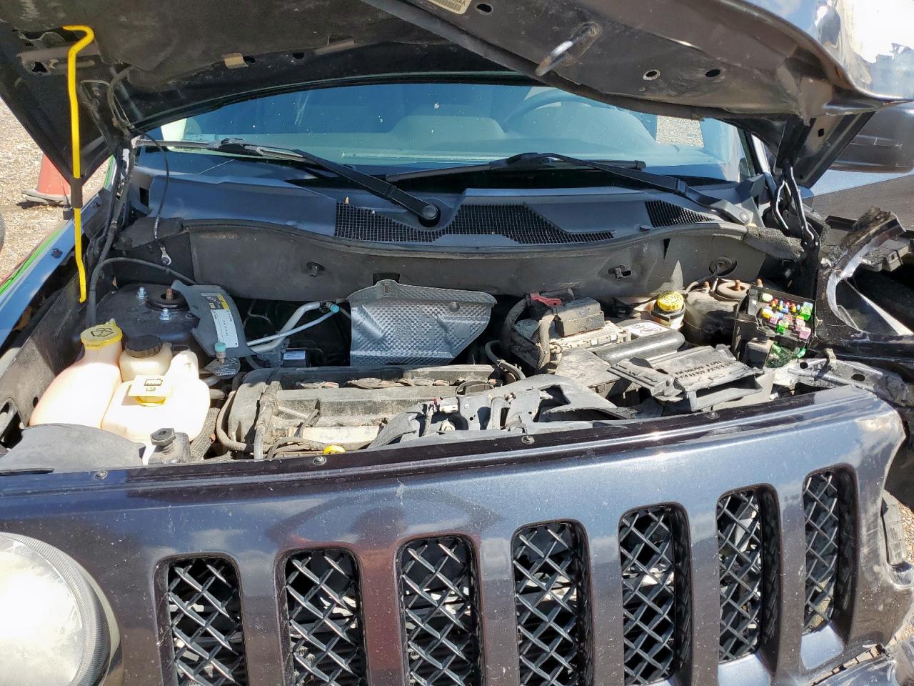 2014 Jeep Patriot Latitude VIN: 1C4NJPFA7ED699882 Lot: 80260245