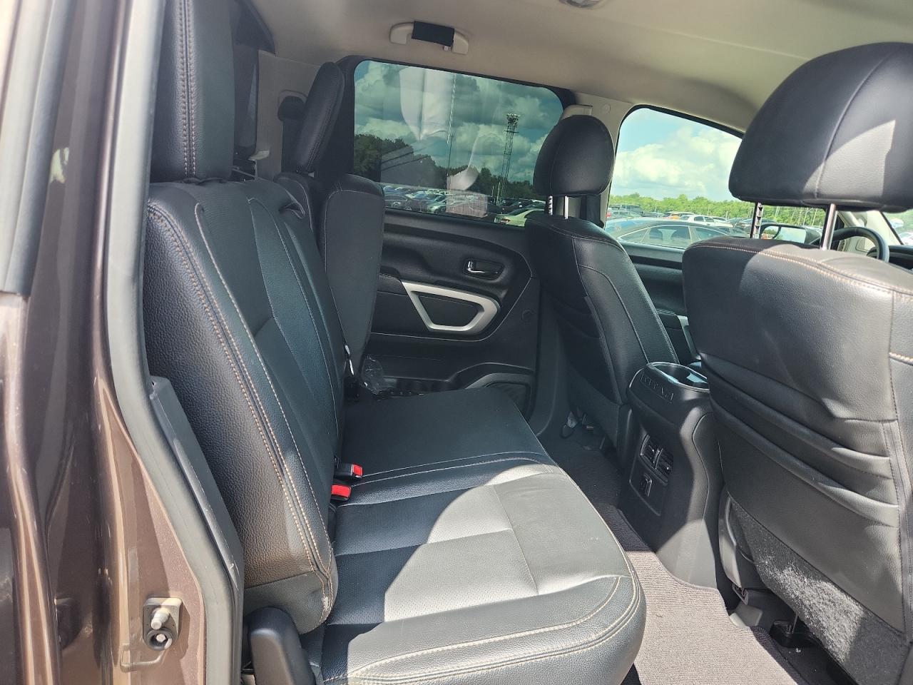 2017 Nissan Titan Sv VIN: 1N6AA1E54HN505546 Lot: 70008525