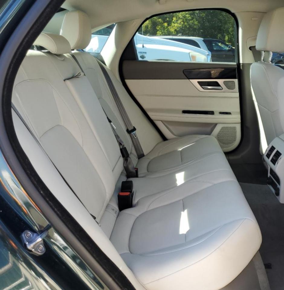 2016 Jaguar Xf Premium VIN: SAJBJ4BV7GCY19314 Lot: 71965065