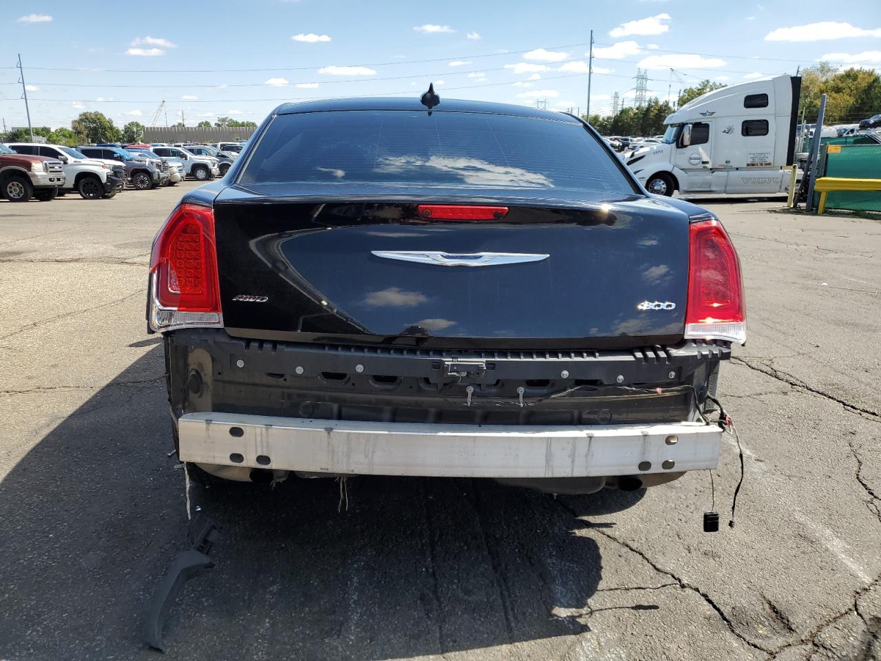 2016 Chrysler 300 Limited VIN: 2C3CCARG9GH262099 Lot: 81325205