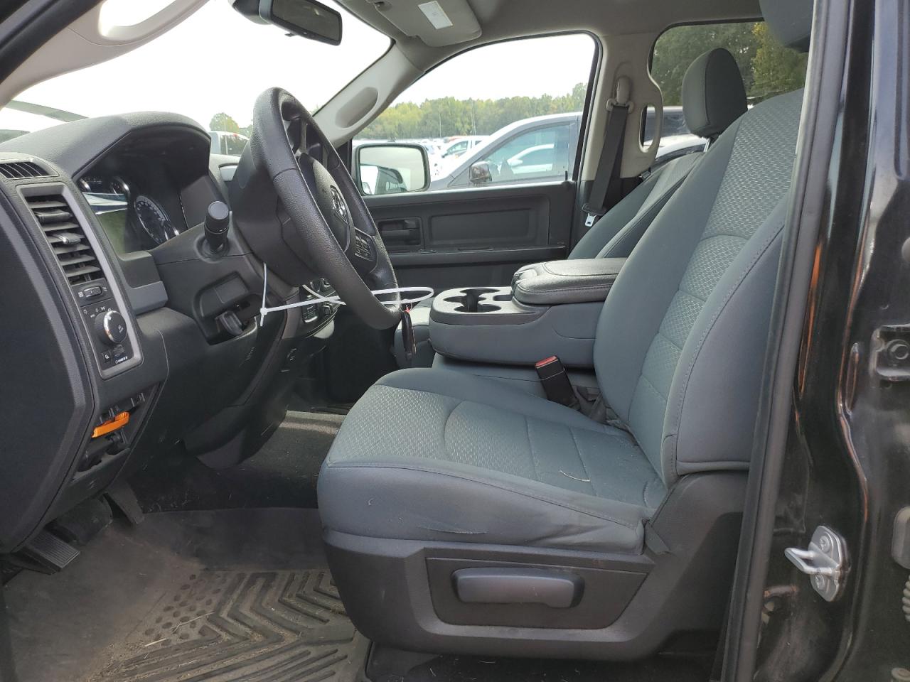 2019 Ram 1500 Classic Tradesman VIN: 1C6RR7FT6KS683070 Lot: 84439435