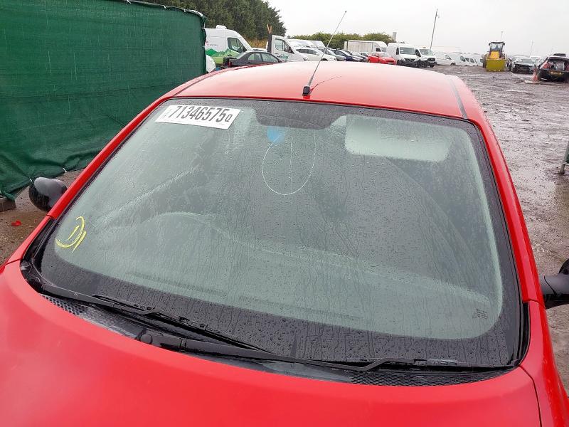 2005 NISSAN MICRA