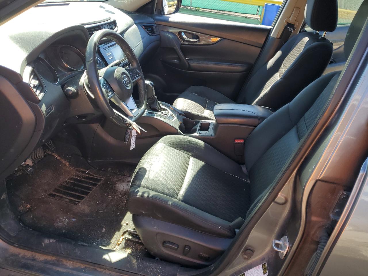 2017 Nissan Rogue S VIN: KNMAT2MTXHP537215 Lot: 83845435