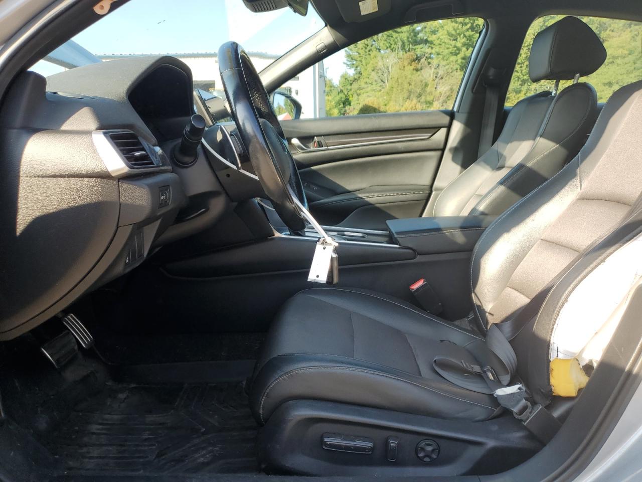 2022 Honda Accord Sport VIN: 1HGCV1F34NA032555 Lot: 81188855