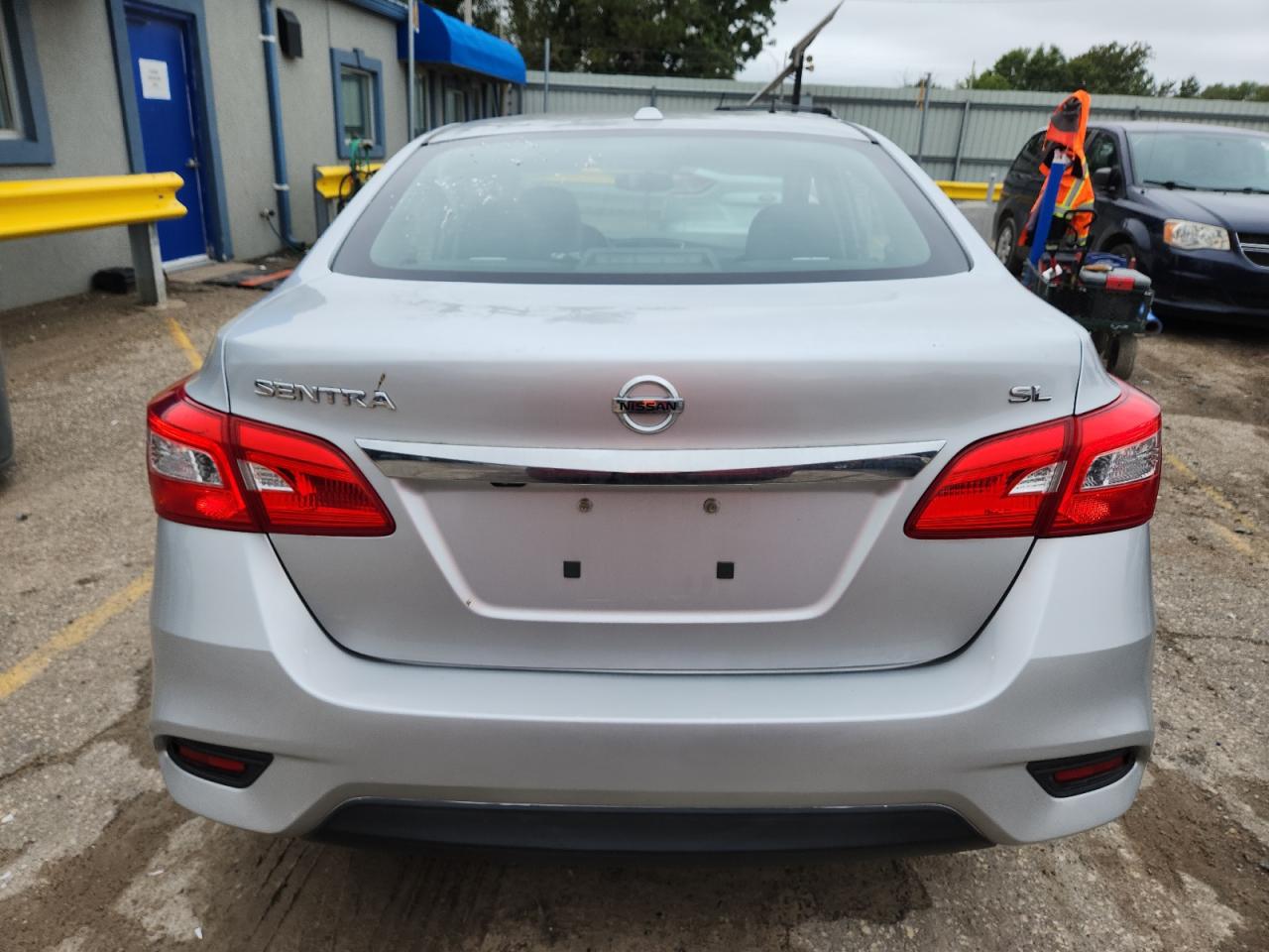 2016 Nissan Sentra S VIN: 3N1AB7AP1GY306307 Lot: 81141155