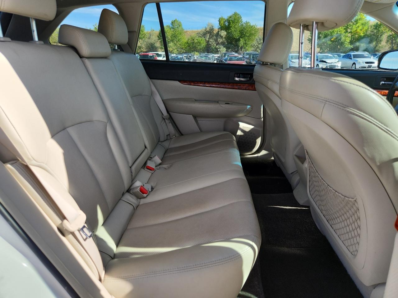 2011 Subaru Outback 3.6R Limited VIN: 4S4BRDLC4B2431729 Lot: 84279055