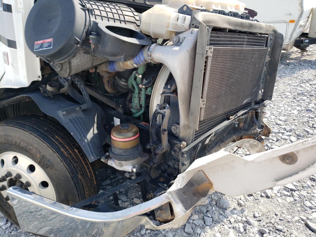 2015 Volvo Vnl Semi Truck VIN: 4V4NC9EH1FN909901 Lot: 64456825