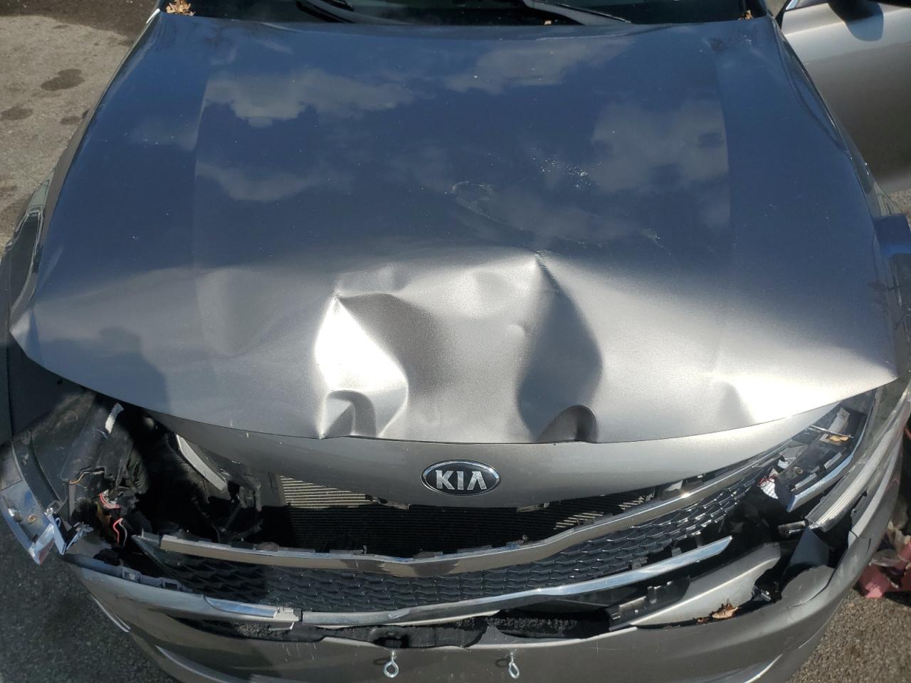 2018 Kia Optima Lx VIN: 5XXGT4L3XJG215727 Lot: 81098495