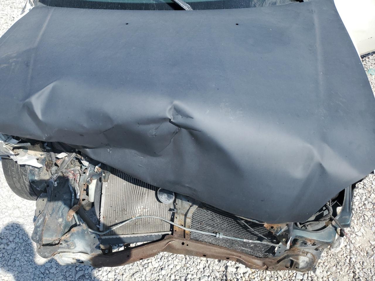 1998 Honda Civic Dx VIN: 1HGEJ6122WL050705 Lot: 81302345