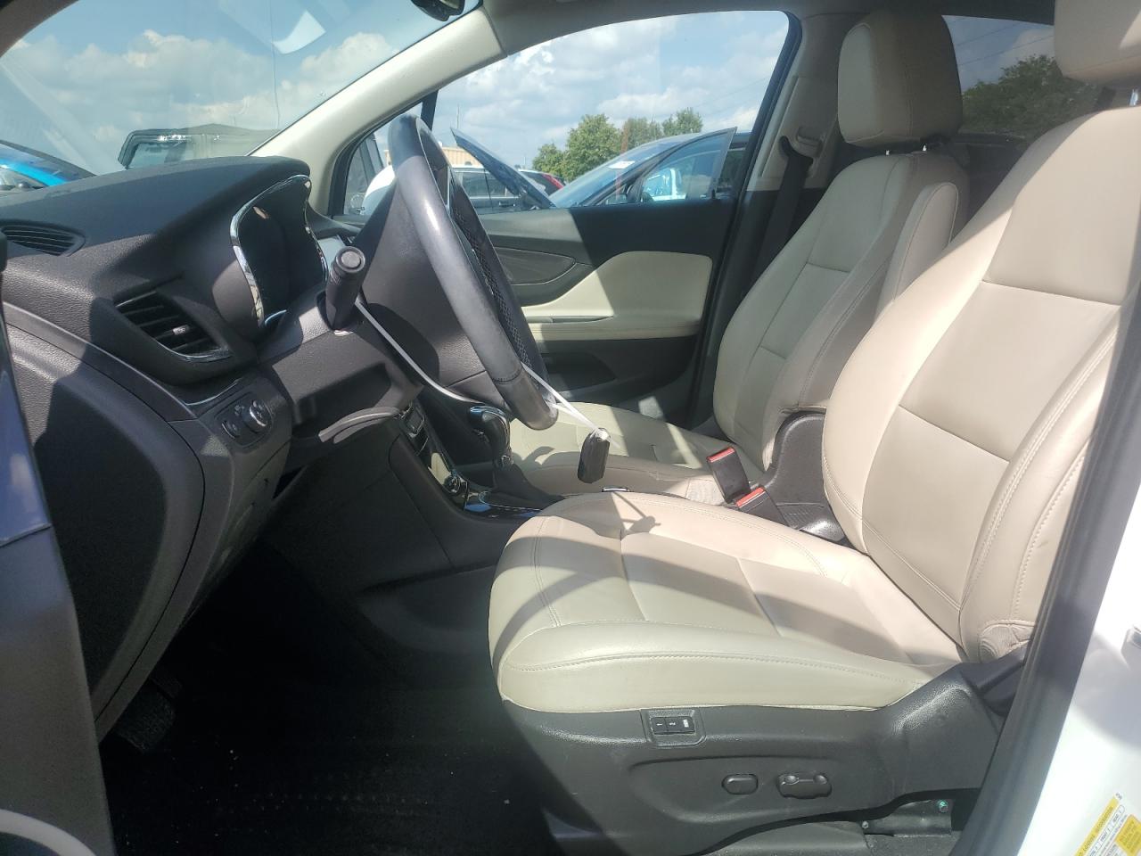 2017 Buick Encore Essence VIN: KL4CJCSB4HB175338 Lot: 81727055