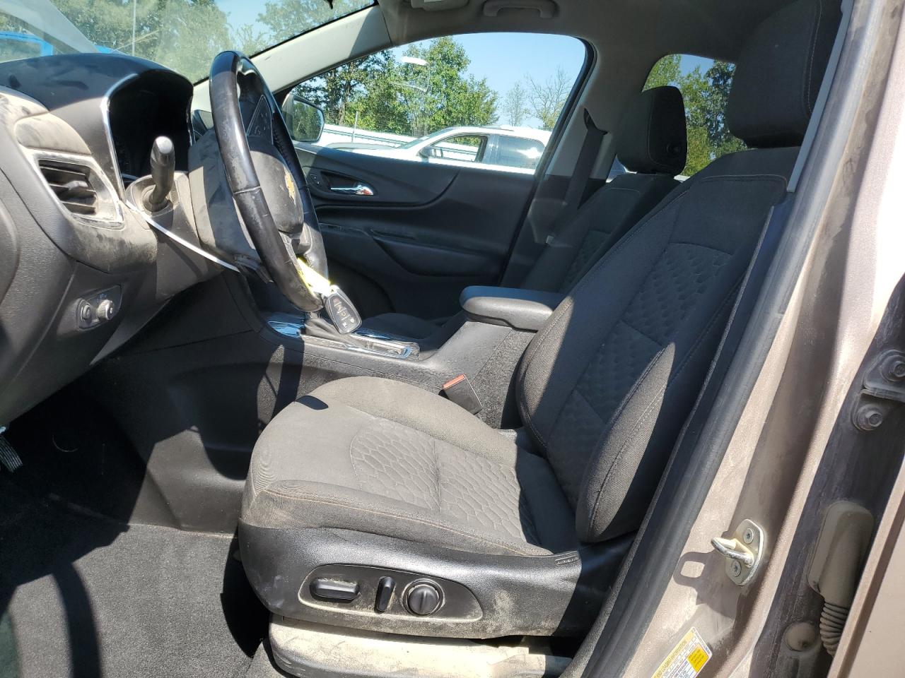 2019 Chevrolet Equinox Lt VIN: 2GNAXKEV1K6205540 Lot: 81065985