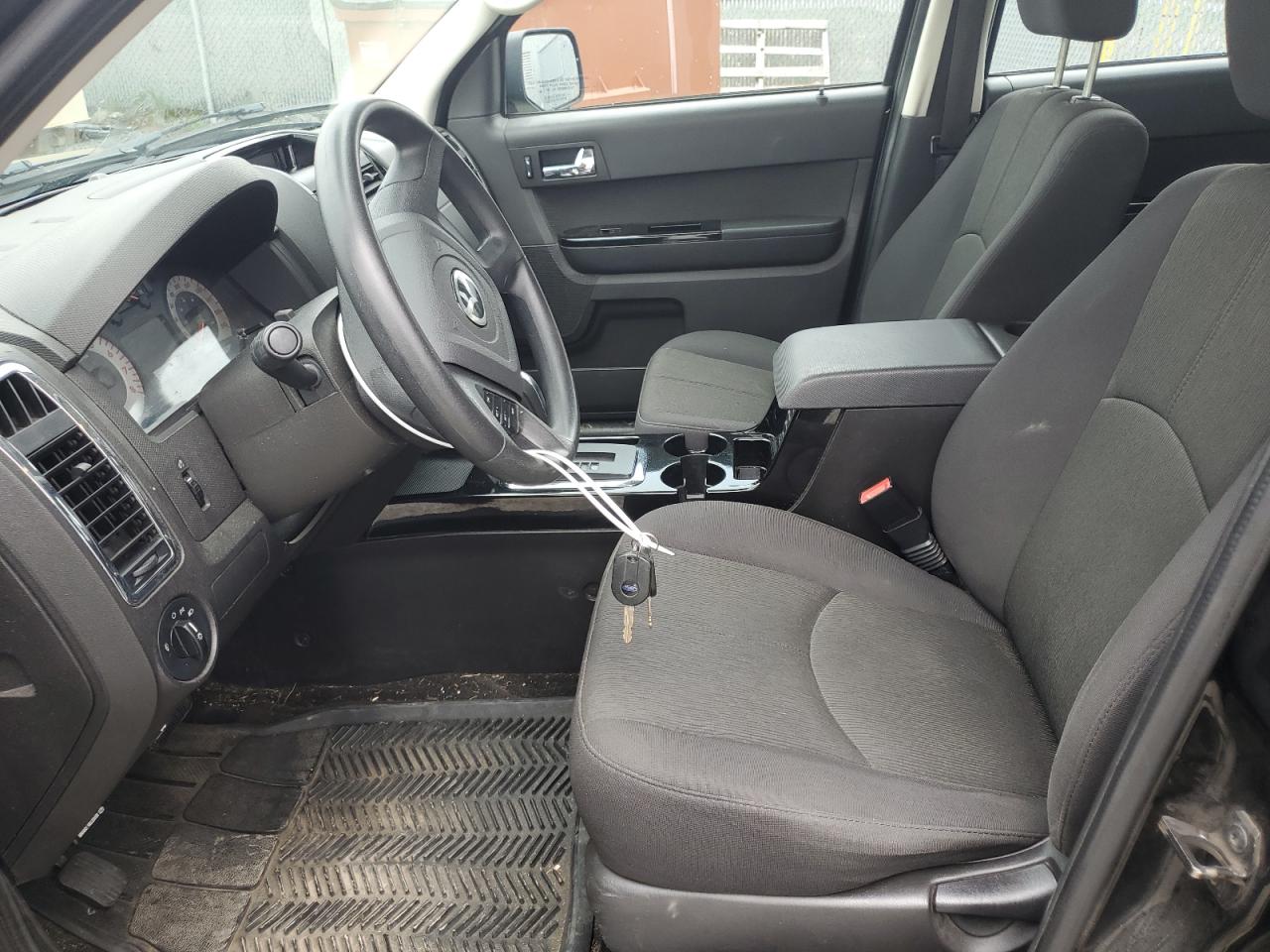 2011 Mazda Tribute I VIN: 4F2CY9C76BKM02678 Lot: 81153035
