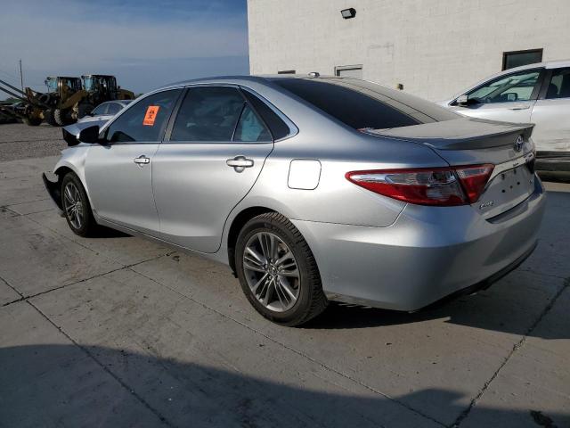  TOYOTA CAMRY 2016 Серебристый