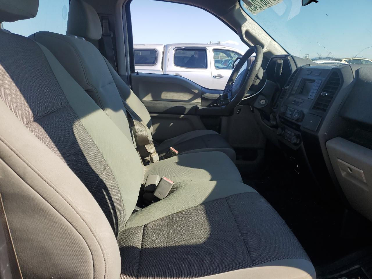 2016 Ford F150 VIN: 1FTMF1C8XGKE90811 Lot: 81867245