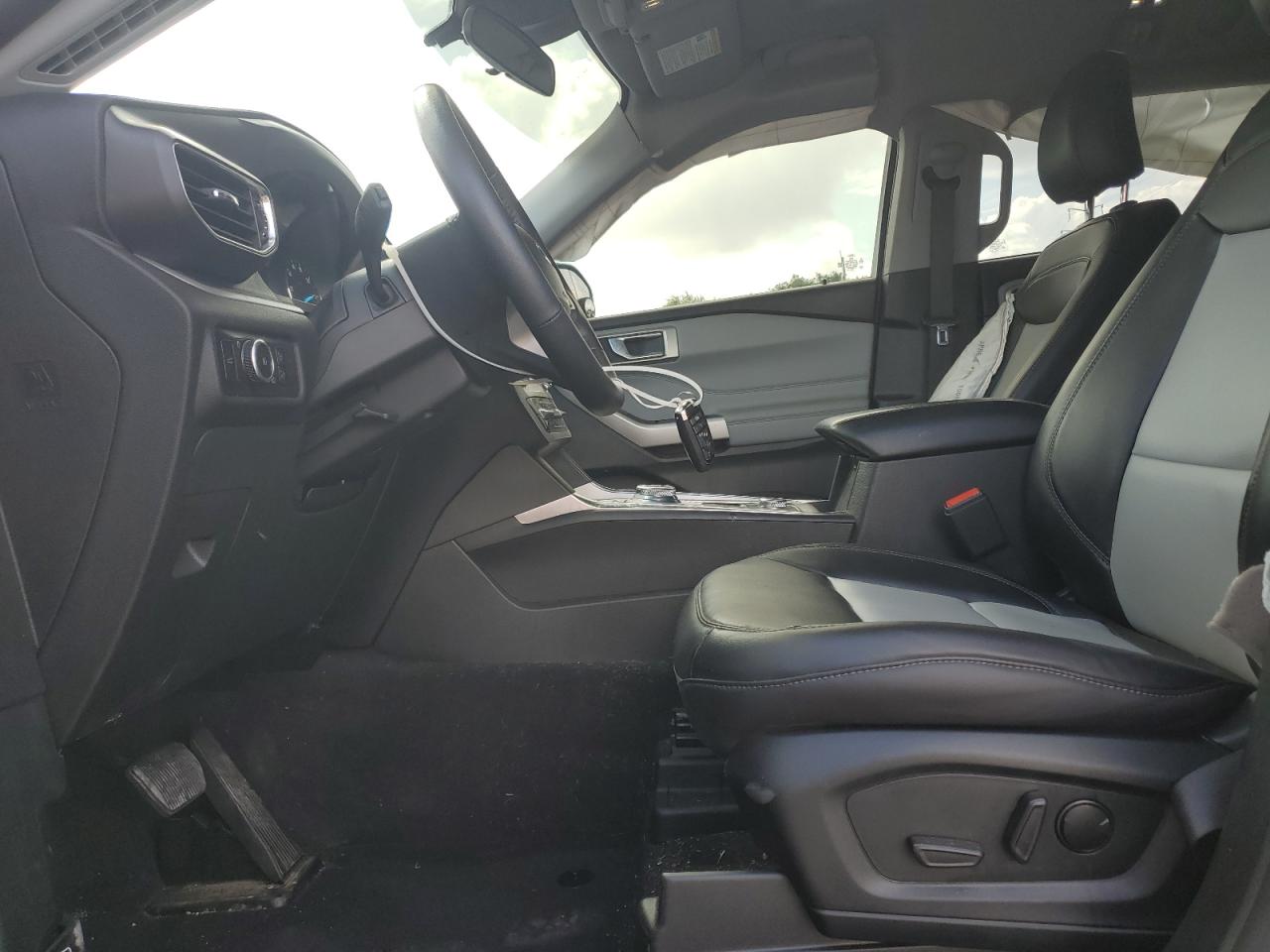 2023 Ford Explorer Xlt VIN: 1FMSK8DH5PGB81143 Lot: 84173995