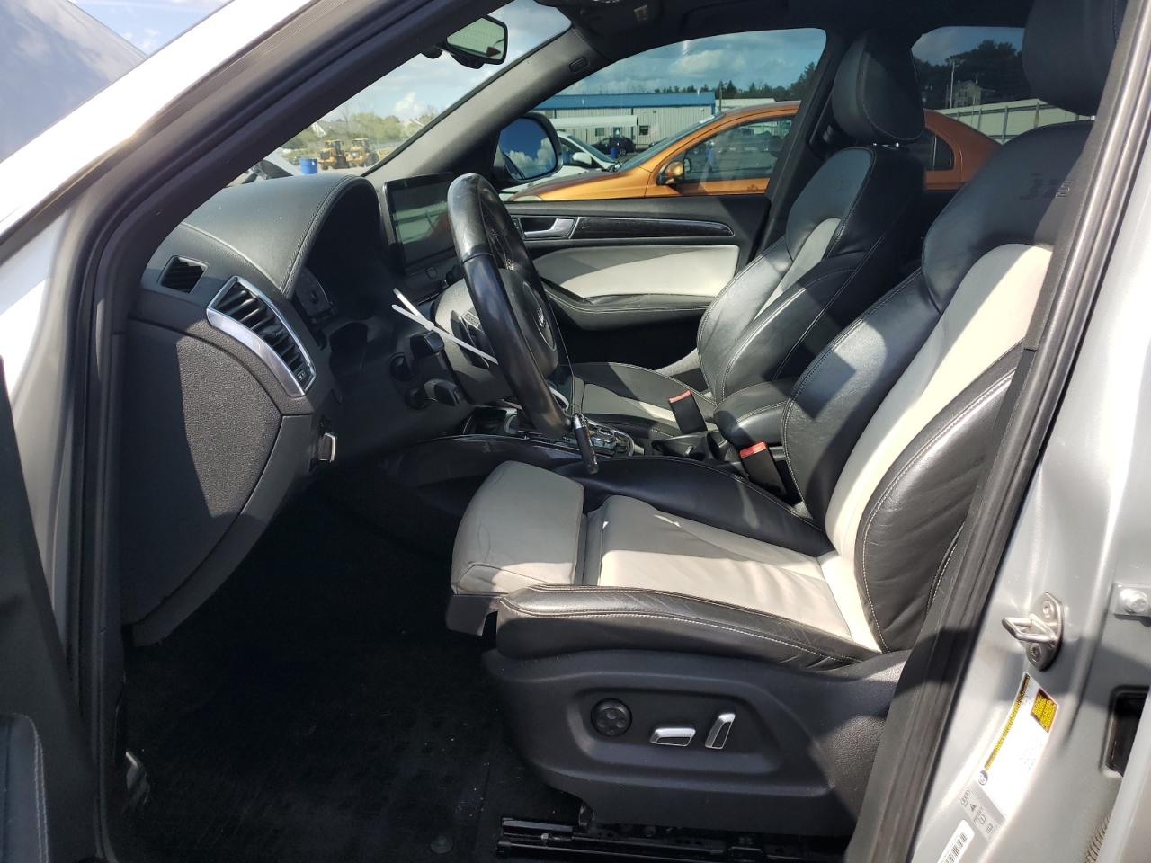 2014 Audi Sq5 Premium Plus VIN: WA1CGAFP1EA021860 Lot: 81828595