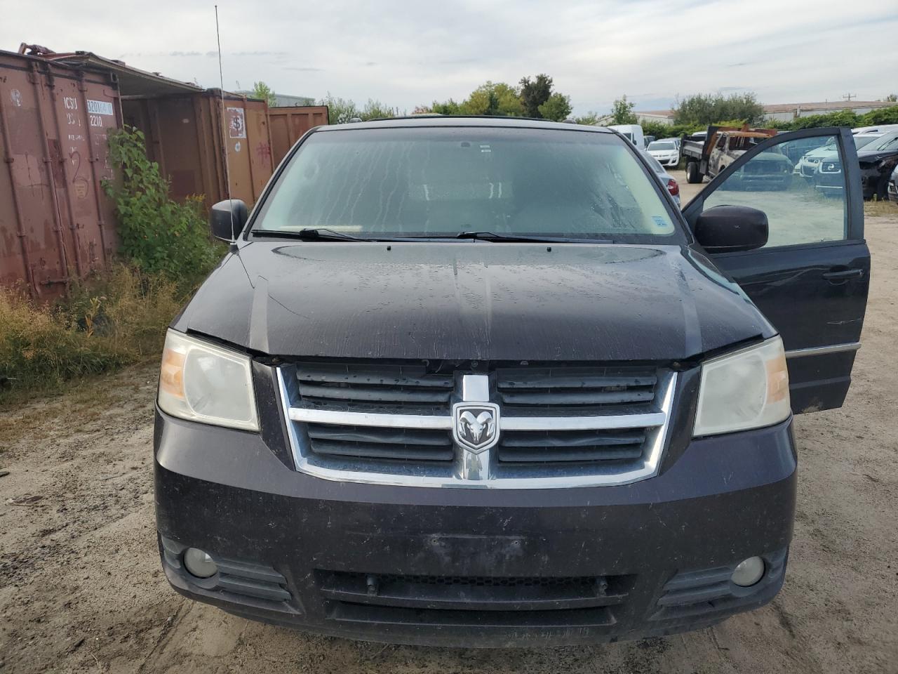 2010 Dodge Grand Caravan Se VIN: 2D4RN4DE5AR425665 Lot: 68084325