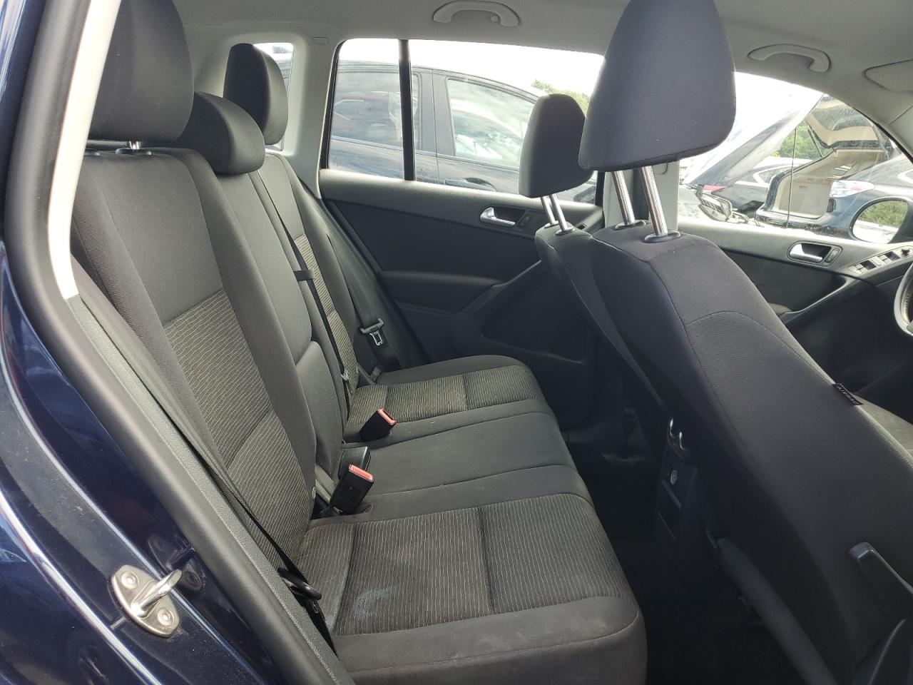 2014 Volkswagen Tiguan S VIN: WVGBV3AX4EW573958 Lot: 80658755