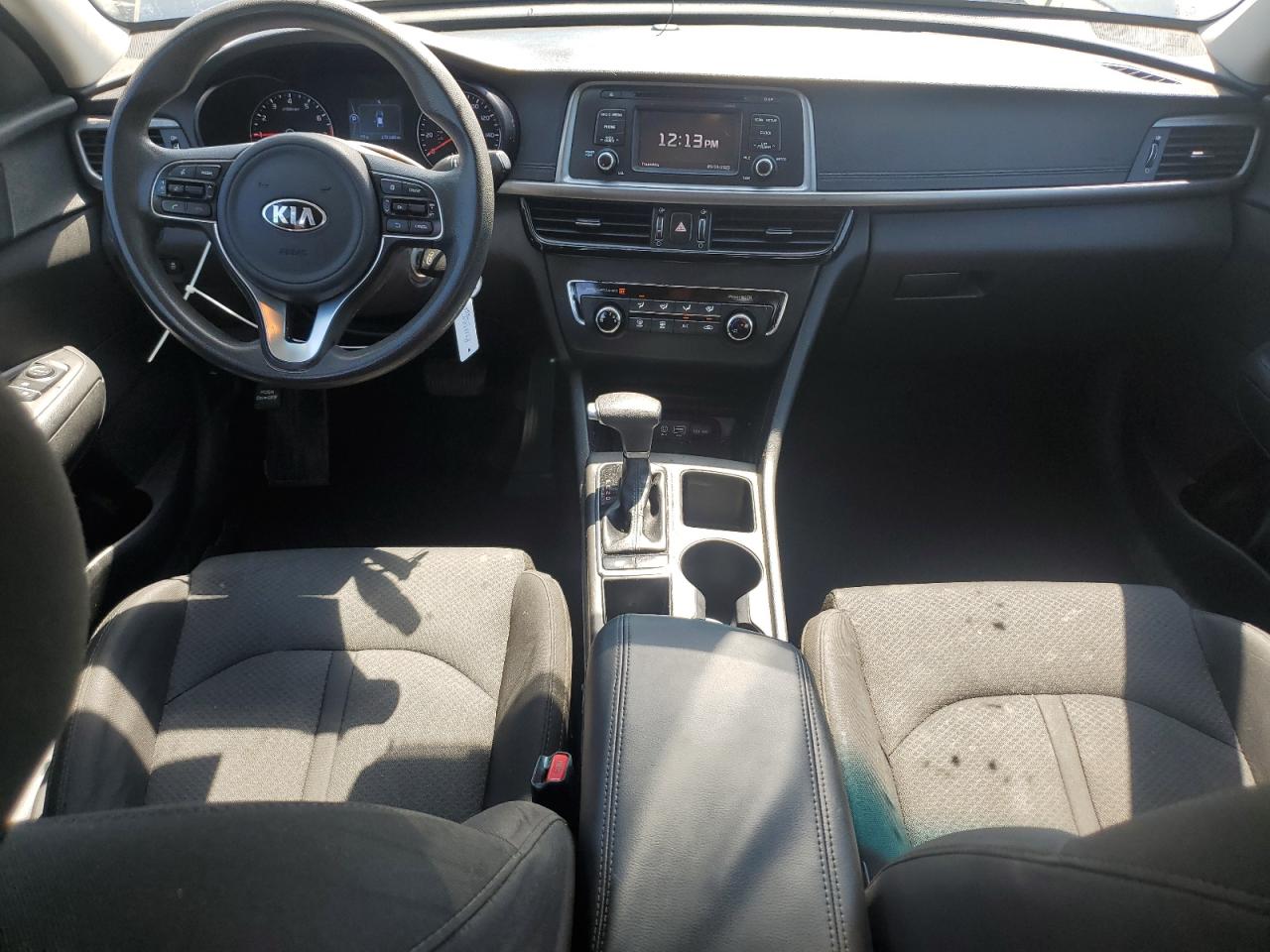 2017 Kia Optima Lx VIN: 5XXGT4L38HG165615 Lot: 70807415