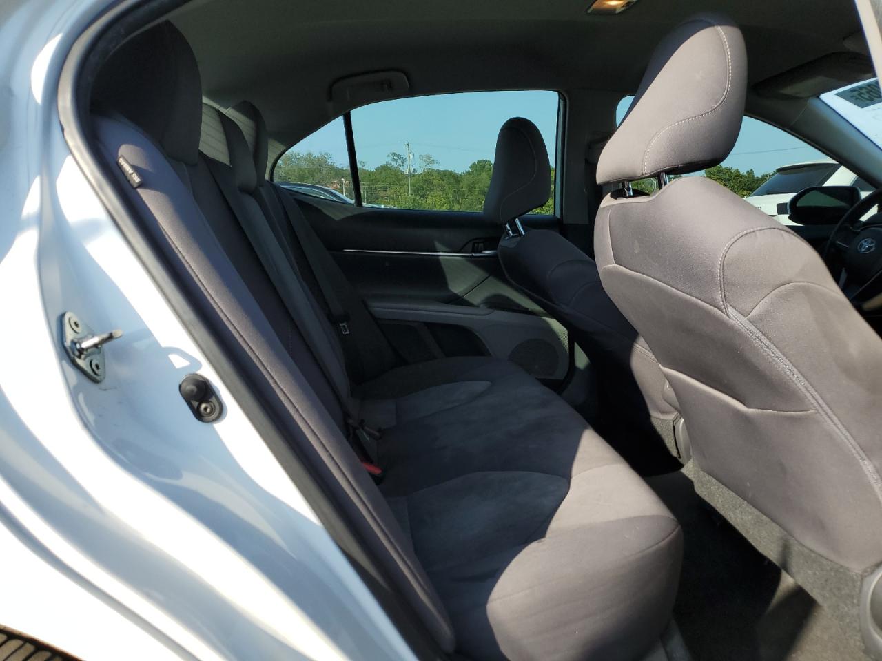 2021 Toyota Camry Le VIN: 4T1C11AK8MU512650 Lot: 81542065