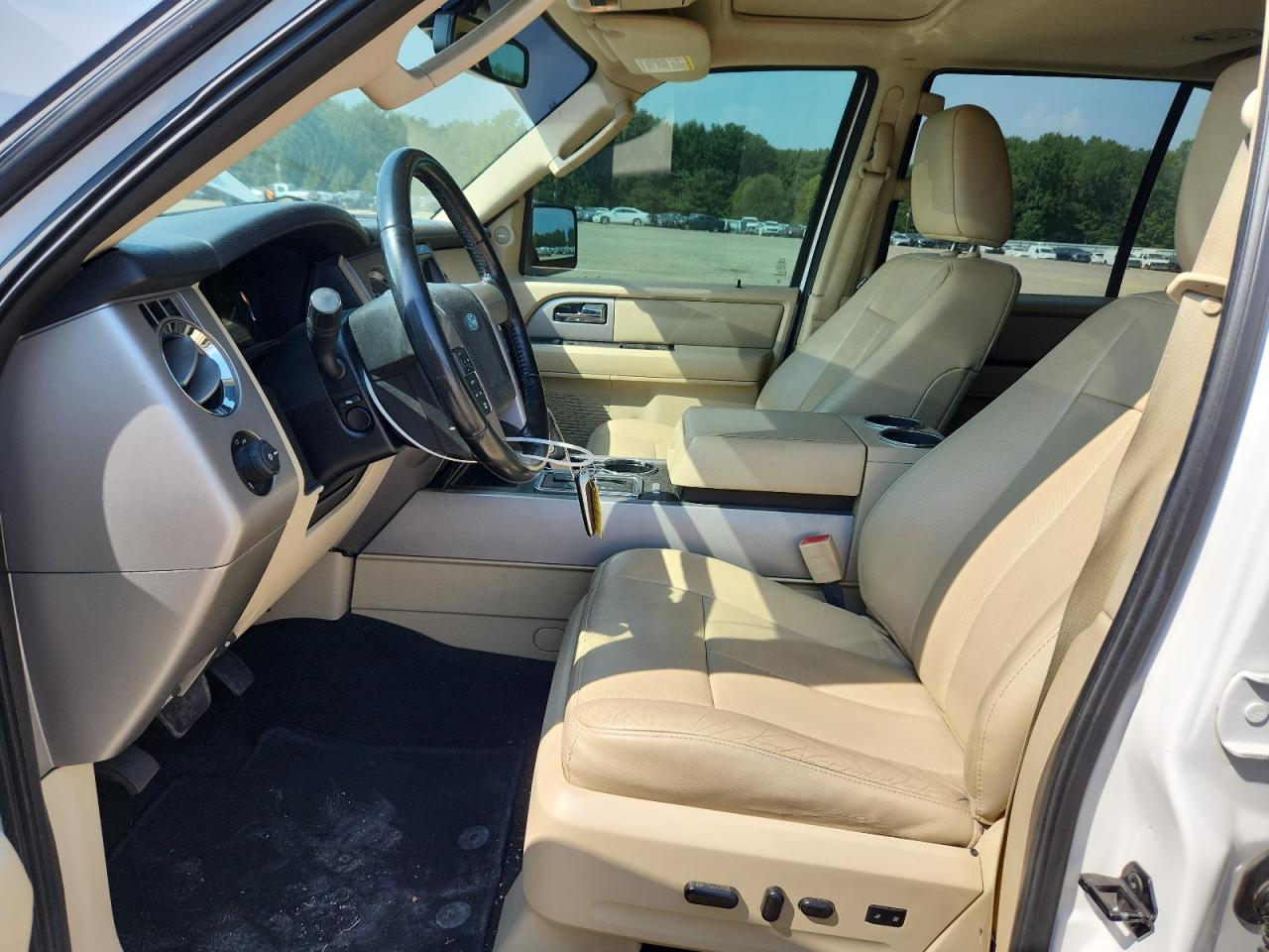 2016 Ford Expedition Limited VIN: 1FMJU2AT9GEF17965 Lot: 81258395
