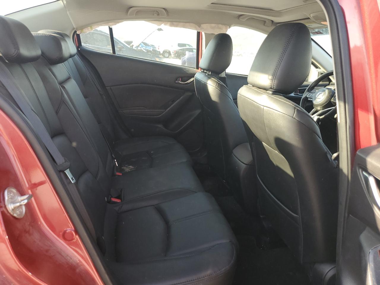 2018 Mazda 3 Touring VIN: 3MZBN1V38JM241013 Lot: 83768545