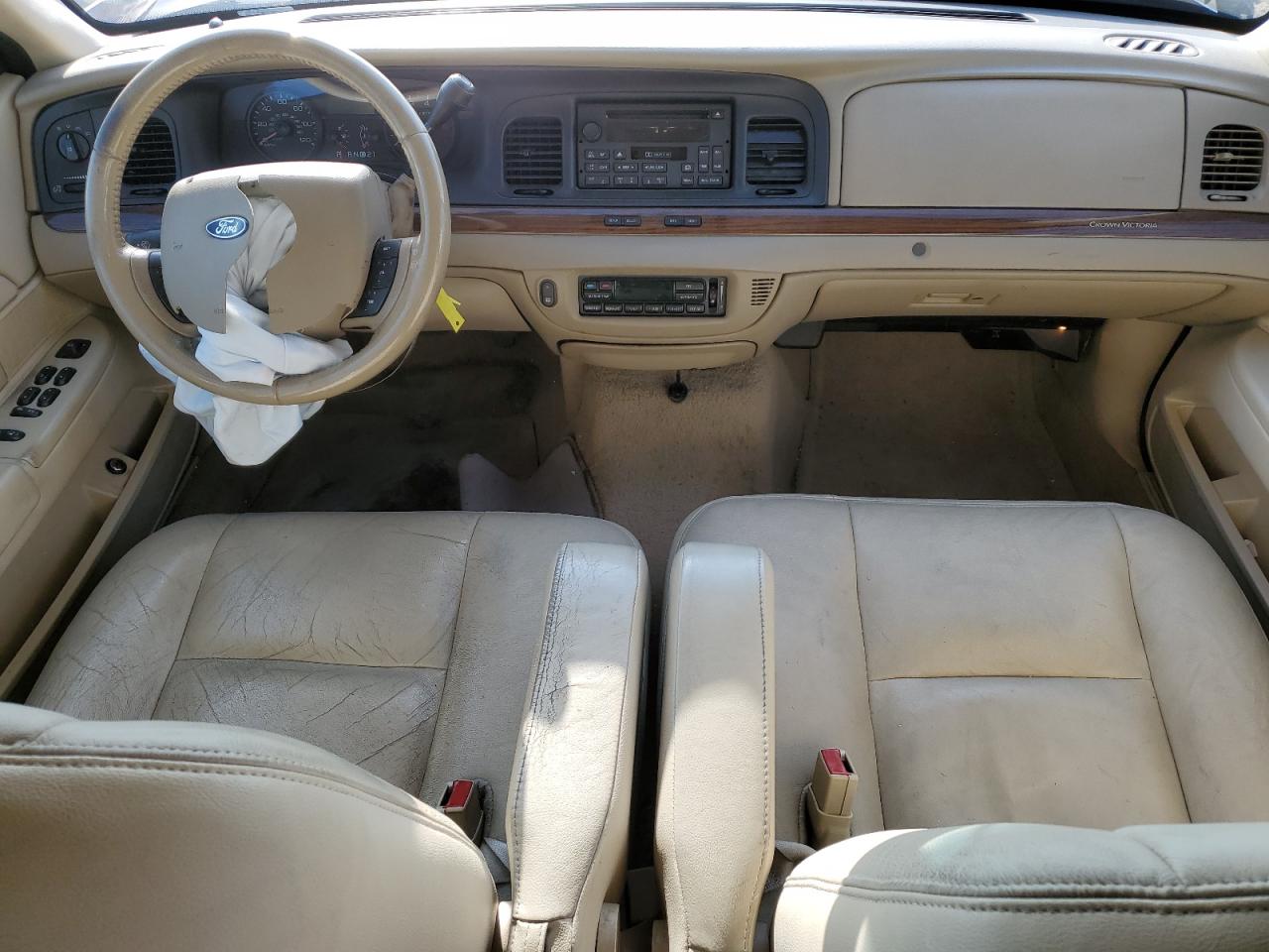 2008 Ford Crown Victoria Lx VIN: 2FAFP74V68X111935 Lot: 81653545