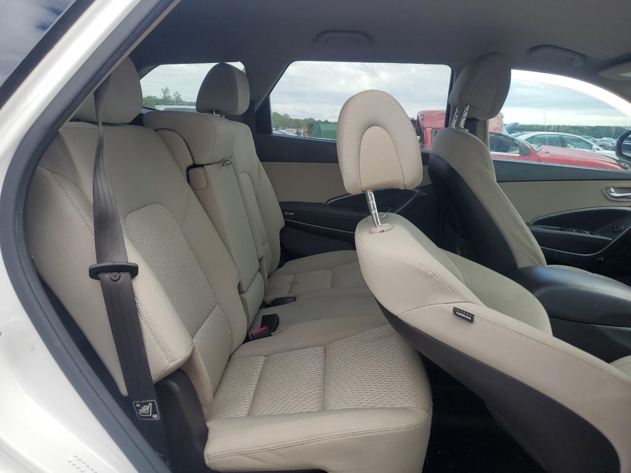 2017 Hyundai Santa Fe Se VIN: KM8SM4HF9HU252861 Lot: 84785695