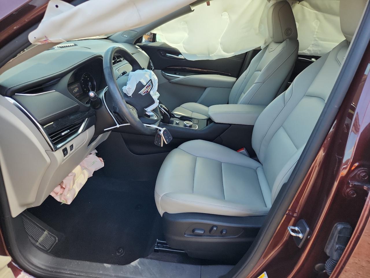 2023 Cadillac Xt4 Premium Luxury VIN: 1GYFZCR43PF101977 Lot: 81927525