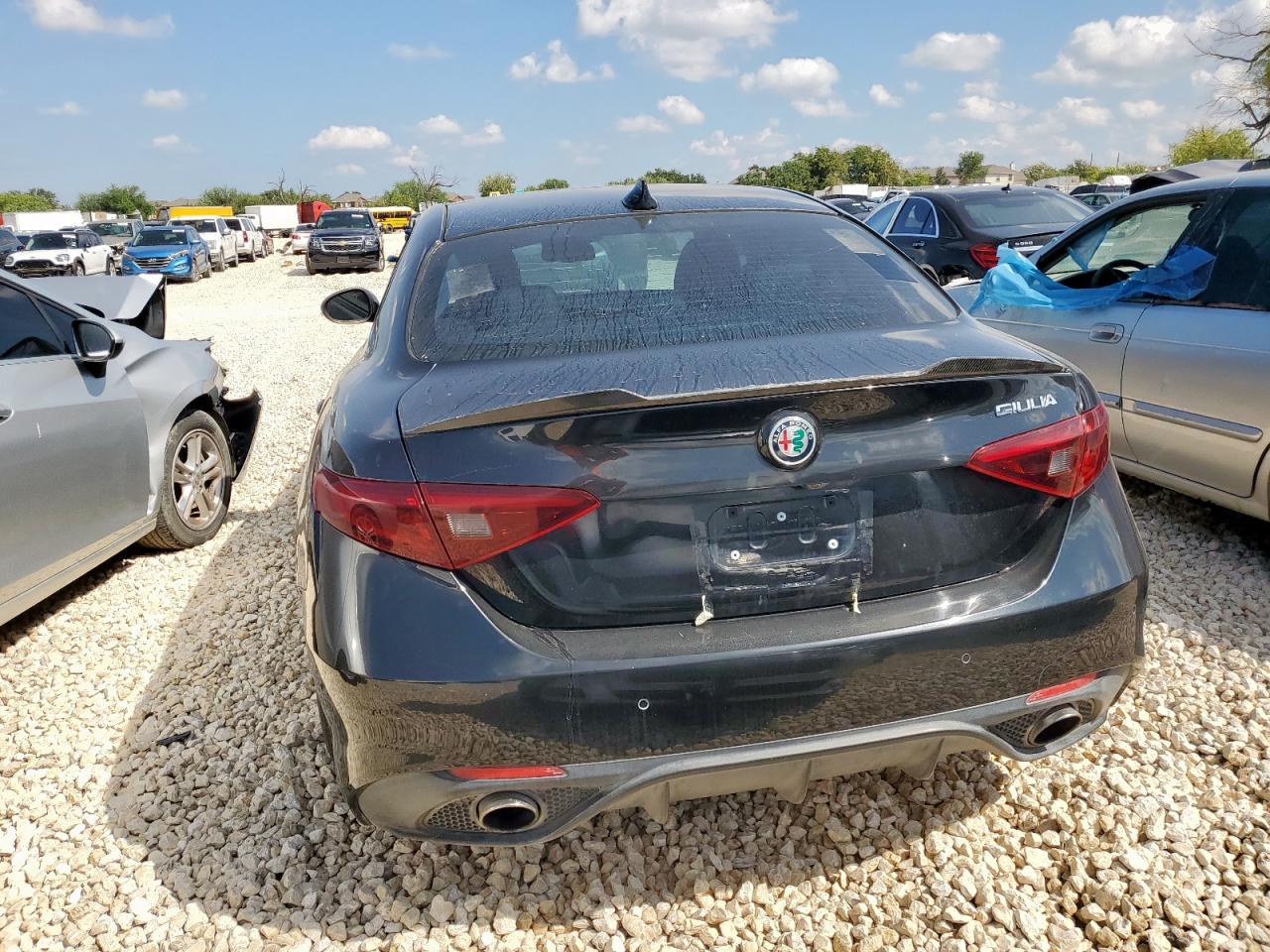 2017 Alfa Romeo Giulia VIN: ZARFAEBN6H7551927 Lot: 71884175