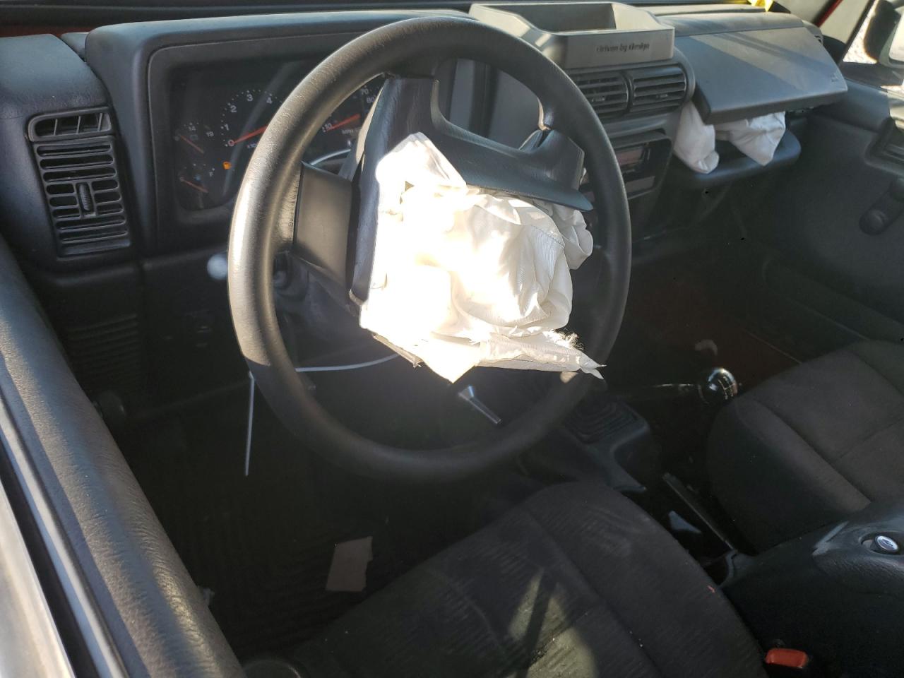 2004 Jeep Wrangler / Tj Rubicon VIN: 1J4FA69S94P733055 Lot: 71086875