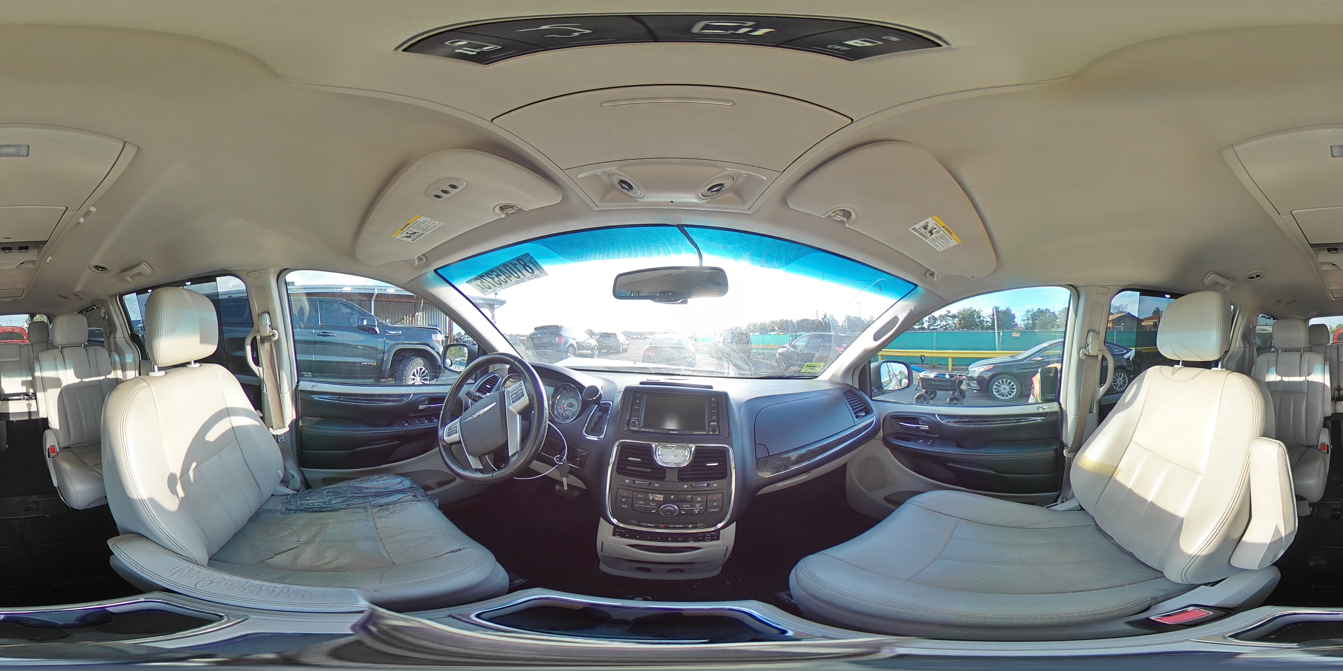 2011 Chrysler Town & Country Touring L VIN: 2A4RR8DG7BR796574 Lot: 81045375