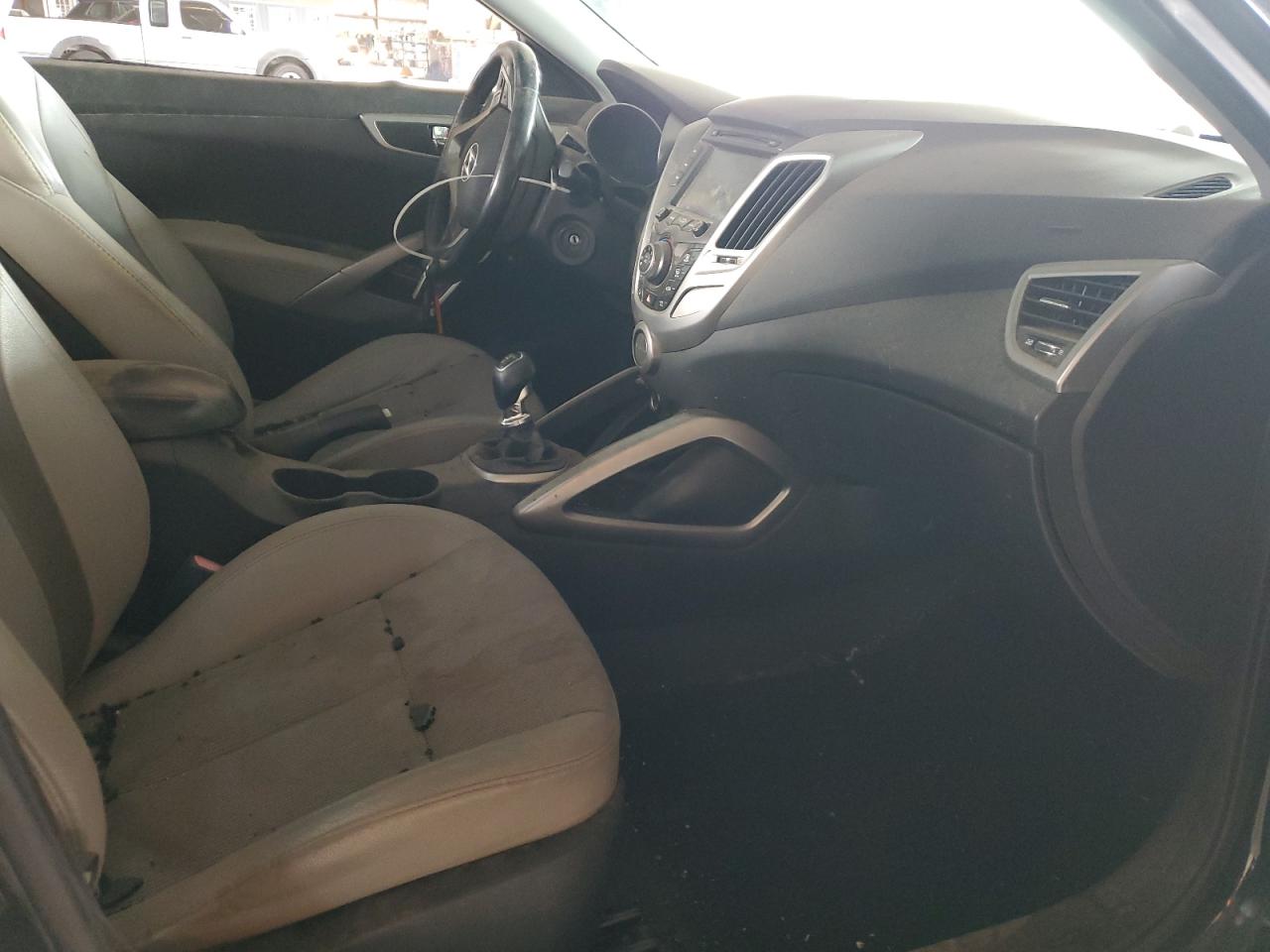 2013 Hyundai Veloster VIN: KMHTC6AD6DU125538 Lot: 71037145