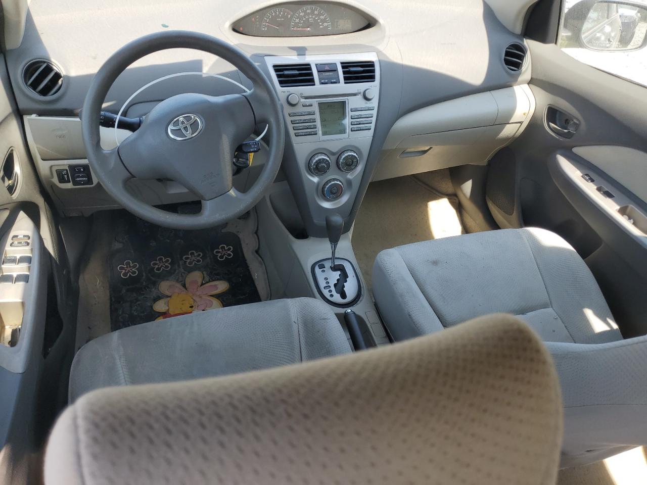 2009 Toyota Yaris VIN: JTDBT903291350770 Lot: 80551255