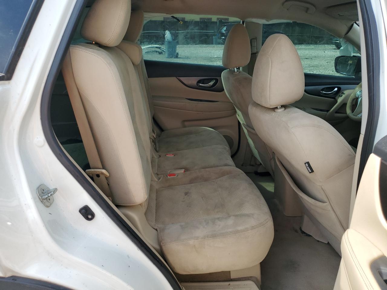 2015 Nissan Rogue S VIN: 5N1AT2MT2FC842305 Lot: 80089545